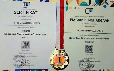 Siswi Berprestasi Juara Lomba Olimpiade Matematika